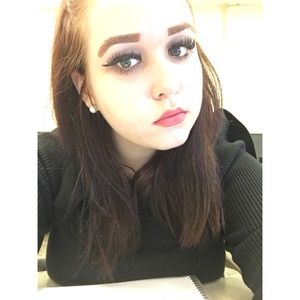 Meet your Posher, Amber